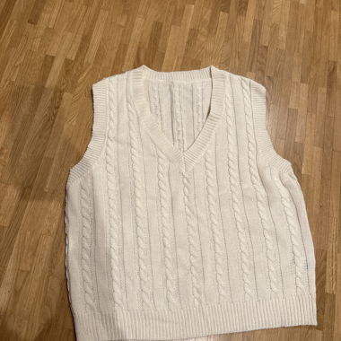 Gilet in maglia trecce color avorio