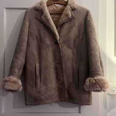 Manteau en cuir véritable avec doublure en fourrure – Taille M