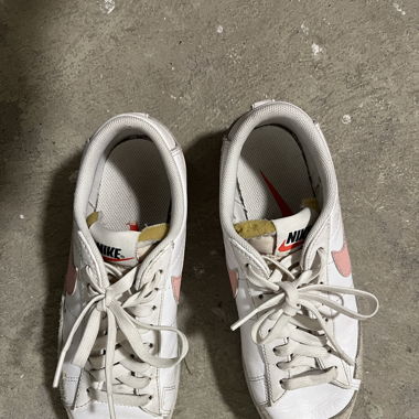 nike sneakers