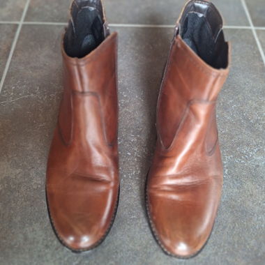 Bottines en cuir marron