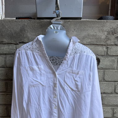 Bluse weiss mit Spitzen 