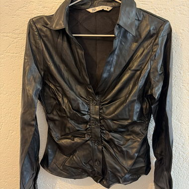Chemisier Zara aspect cuir