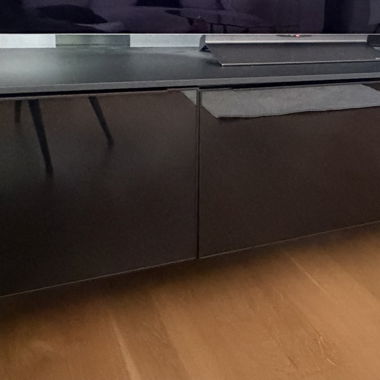 Mobile TV / Lowboard in nero (prezzo trattabile)