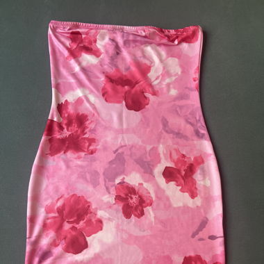 Strapless stretchy short dress