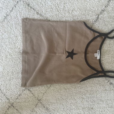 Subdued Basic Tank Top with Star