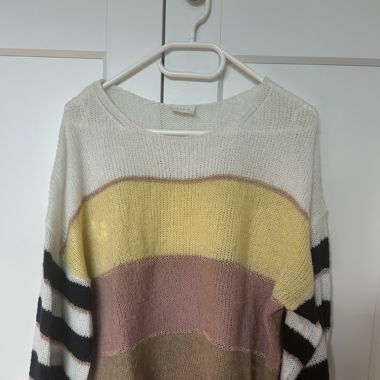 Farbiger Pulli von Vila