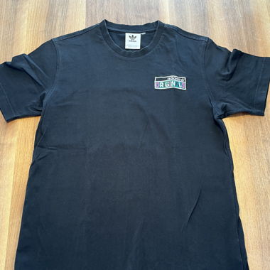 Adidas Originals T-Shirt schwarz Backprint