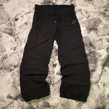 Nike parachute pants 