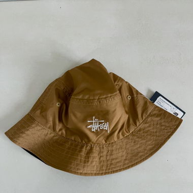 Stüssy bucket hat