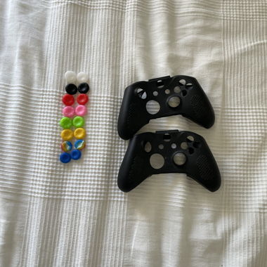 Grip for controller and joystick (Xbox Series X)