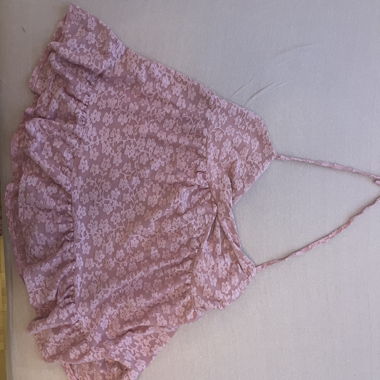 Haut en dentelle rose Gr. XL