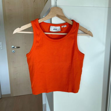 Orange basic top size M