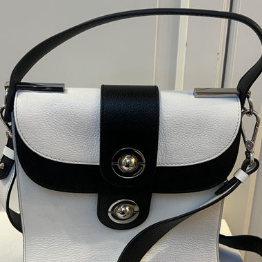 Coccinelle borsa a tracolla pelle nero-bianco