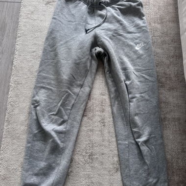 Graue Nike Sweatpants XS