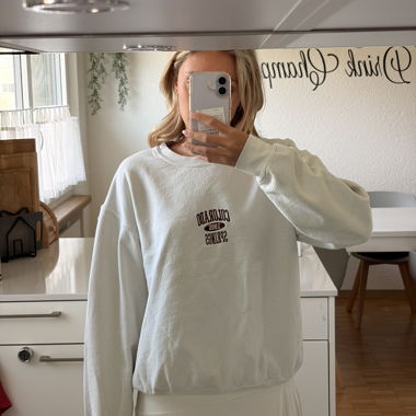 White sweatshirt