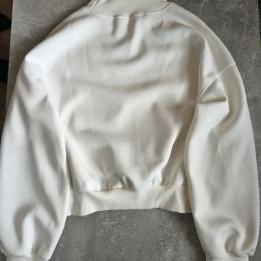 Weisses Sweatshirt mit Rollkragen