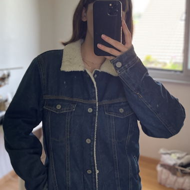 denim jacket. Pull & Bear jacket.