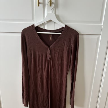 SKIMS Henley Dress in Cocoa