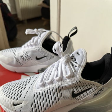 Nike Air 270, weiss, Grösse 39. 1x indoor getragen