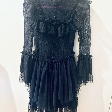 Robe en dentelle noire