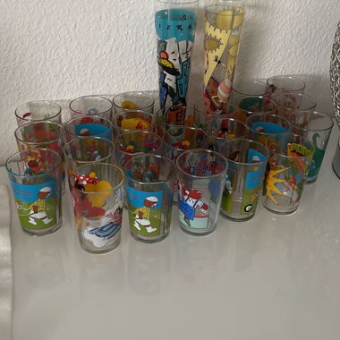 Set di bicchieri da collezione vintage