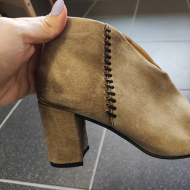 Wildleder Schuhe 