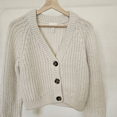 Cardigan en maille crème