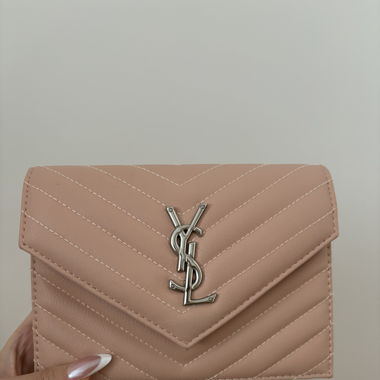 cute pink Yves Saint Laurent bag (fake)