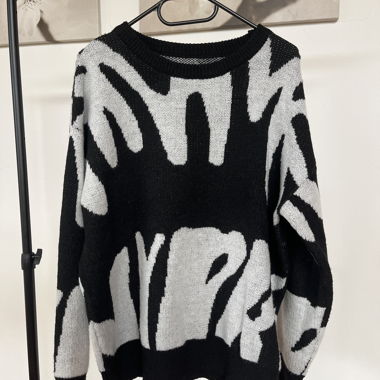 Black & white sweater