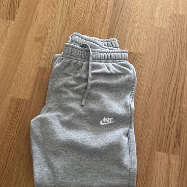 Nike Grey Jogging Bottoms