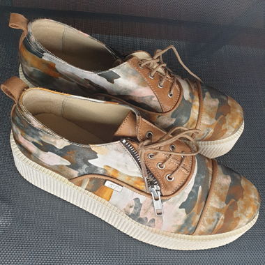Scarpe con lacci mimetiche