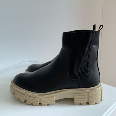 Schwarze Stiefelette / chelsea boots