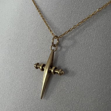 CROSS NECKLACE 
