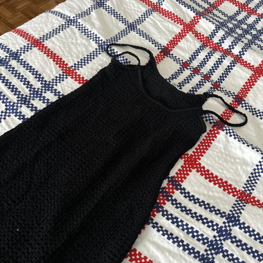 Schwarzes Kleid
