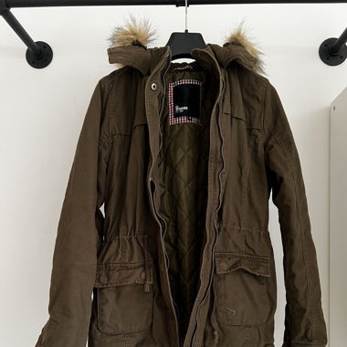 Winterjacke mit Fellimitat