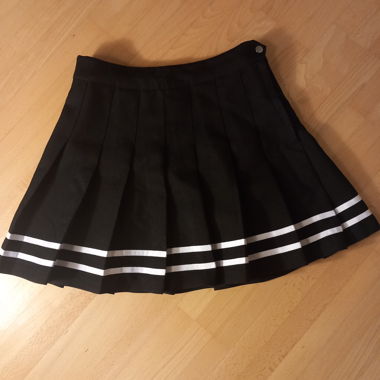 Black skirt with white stripes