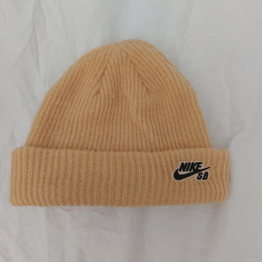 Nike SB gelber Fischerhut