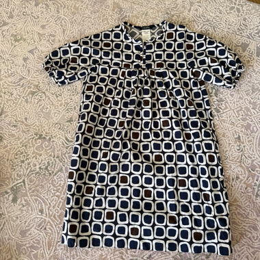 Patterned short-sleeve dress