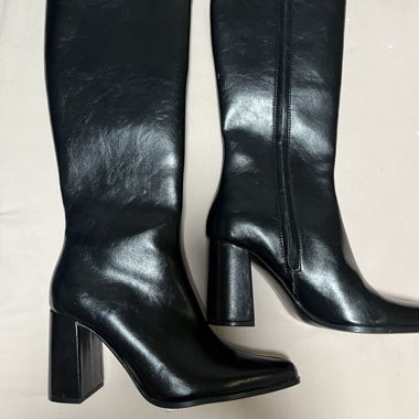 Schwarze Boots von Bershka
