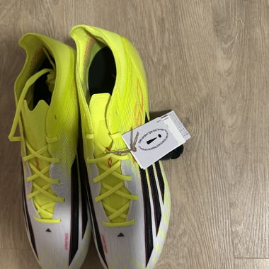 Adidas F50 Elite SG Fussballschuhe mit Stollen