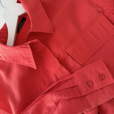 Rosso - camicia con bottoni color corallo