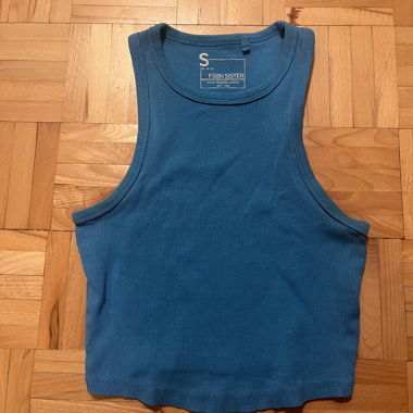 Blaues Tanktop