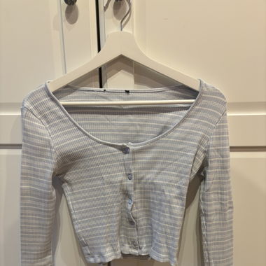cute white blue striped top