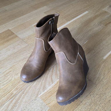 Brown Ankle Boots - PESARO