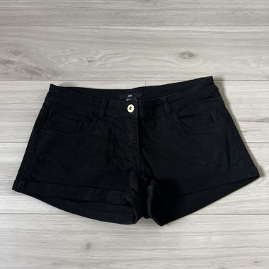 H&M Black Shorts Size 34