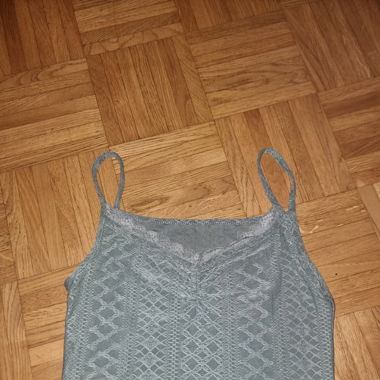Grünes Crop Top