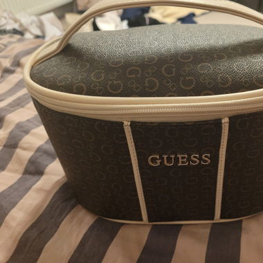 Trousse de toilette Guess