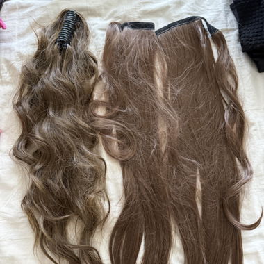 Three hairpieces extensions