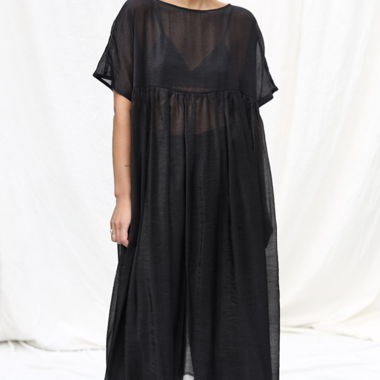 Abito nero oversize in organza di viscosa