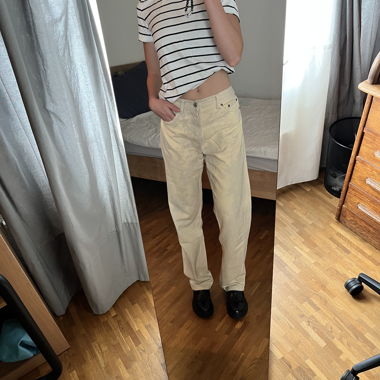 Levi's beige pants